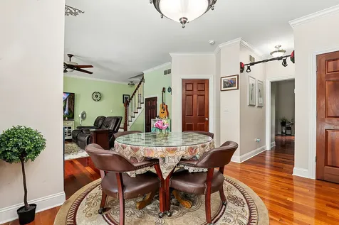 10981 Pioneer Trail Frankfort IL 60423