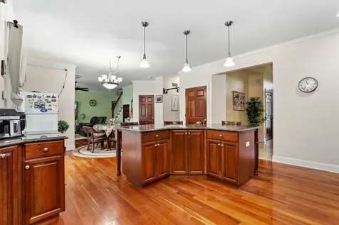 10981 Pioneer Trail Frankfort IL 60423