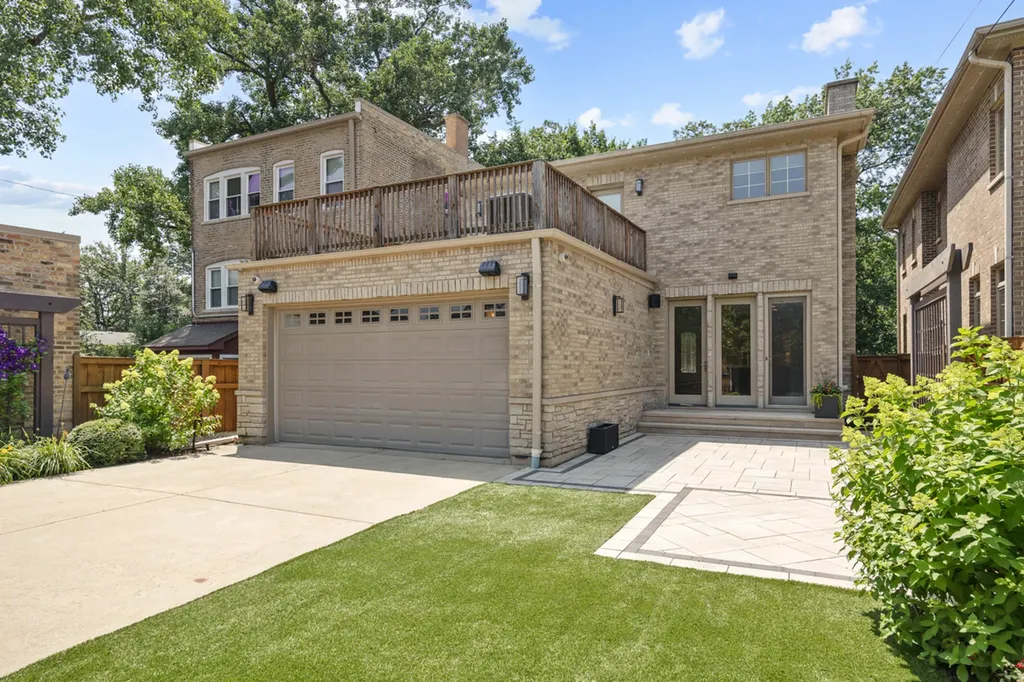 7739 Kenton Avenue Skokie IL 60076