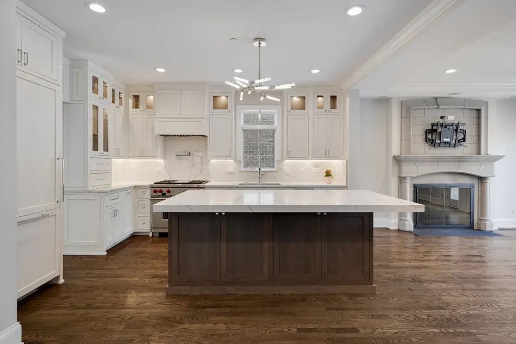 7739 Kenton Avenue Skokie IL 60076