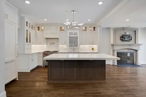7739 Kenton Avenue Skokie IL 60076