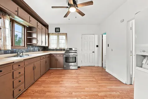 706 Campbell Street Joliet IL 60435