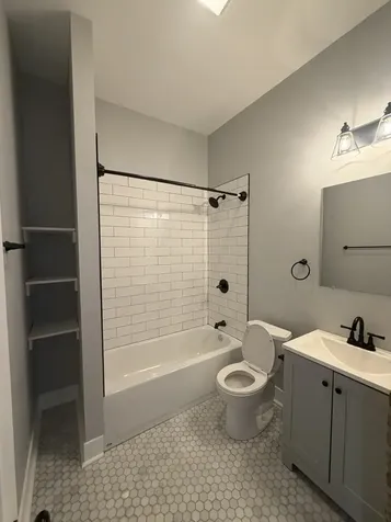 1645 South Miller Street Chicago IL 60608