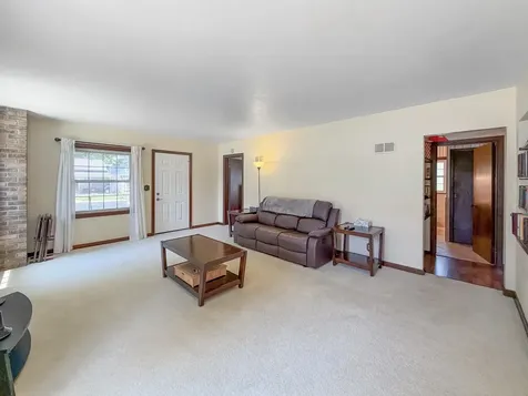 309 South Linn Street Shannon IL 61078