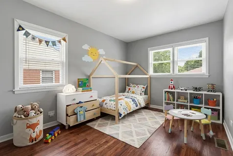 630 Hibbard Road Wilmette IL 60091