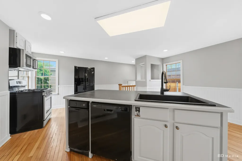 10428 South Springfield Avenue Chicago IL 60655