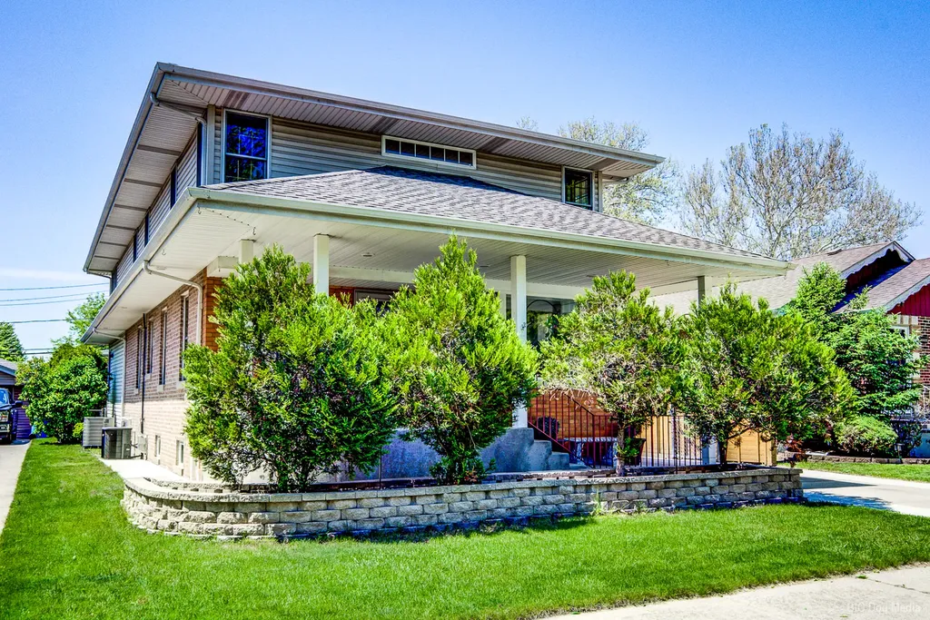 10428 South Springfield Avenue Chicago IL 60655