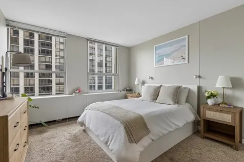2626 North Lakeview Avenue Chicago IL 60614