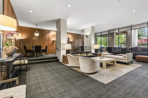 2626 North Lakeview Avenue Chicago IL 60614