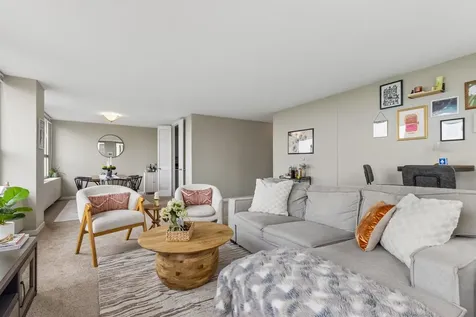 2626 North Lakeview Avenue Chicago IL 60614