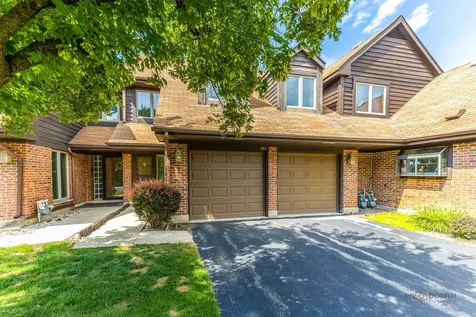 704 Picardy Circle Northbrook IL 60062