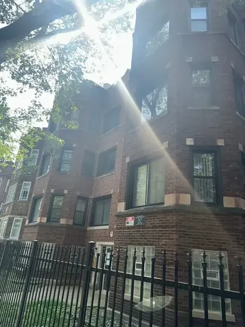 7530 South Phillips Avenue Chicago IL 60649