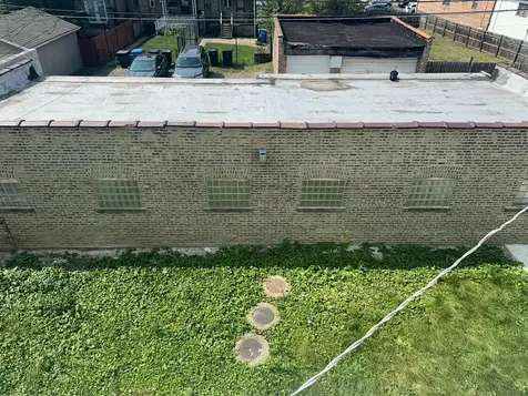 7530 South Phillips Avenue Chicago IL 60649