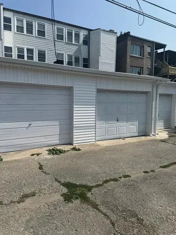 7530 South Phillips Avenue Chicago IL 60649