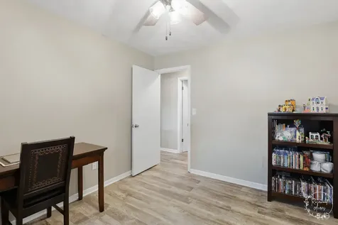 605 North Elm Street Herscher IL 60941