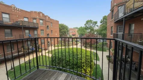 4018 North Central Park Avenue Chicago IL 60618