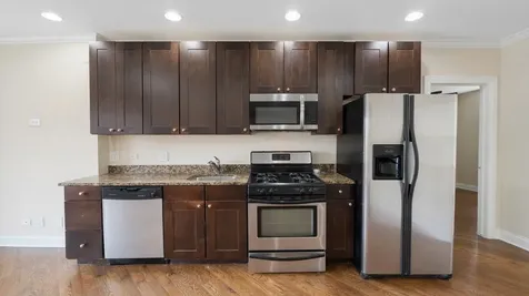 4018 North Central Park Avenue Chicago IL 60618