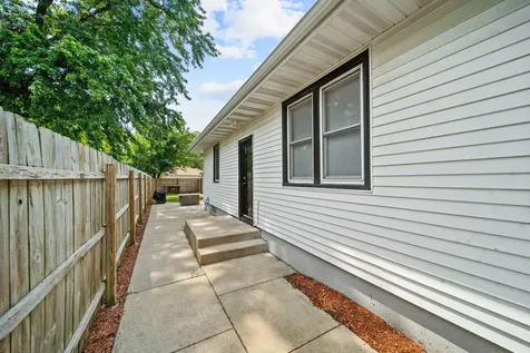 201 South Reedwood Drive Joliet IL 60436