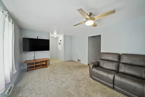 201 South Reedwood Drive Joliet IL 60436