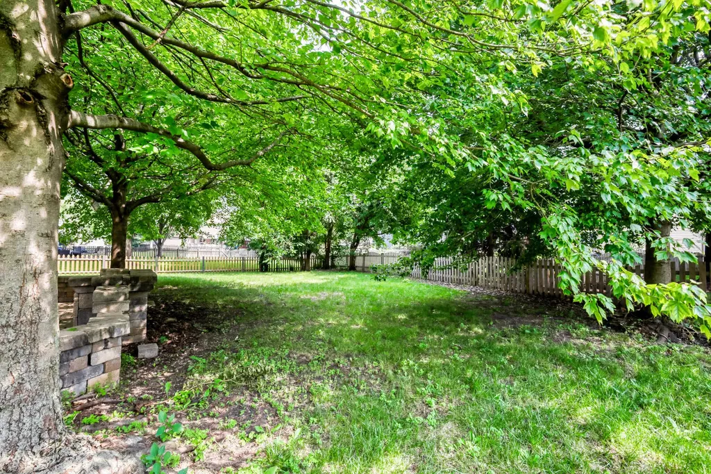 2805 Breckenridge Circle Aurora IL 60504