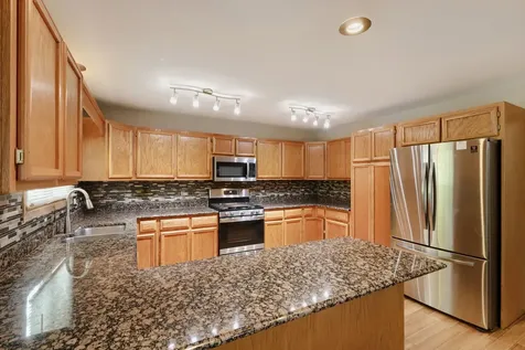 2805 Breckenridge Circle Aurora IL 60504