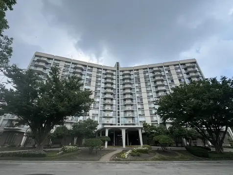 20 North Tower Road Oak Brook IL 60523
