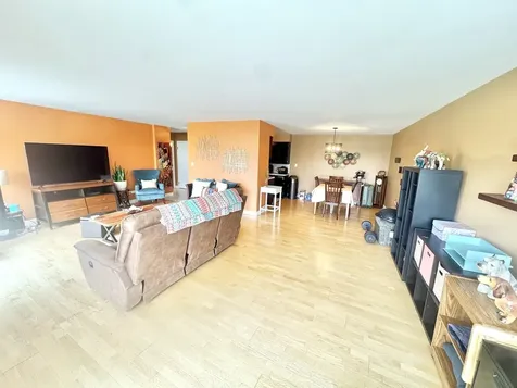20 North Tower Road Oak Brook IL 60523