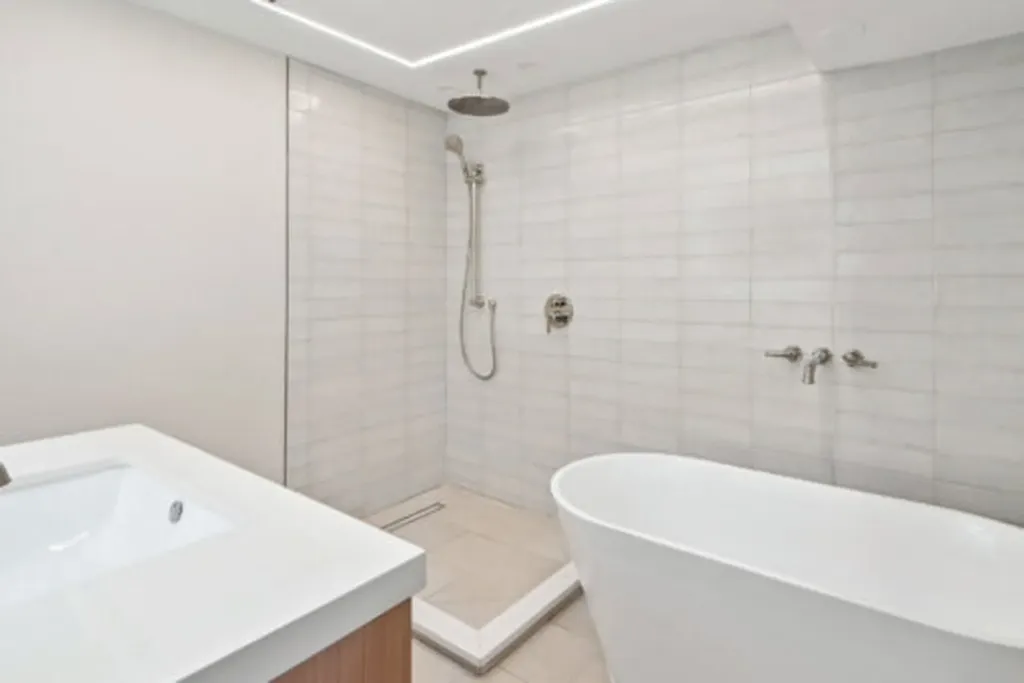 7930 South Kenwood Avenue Chicago IL 60619