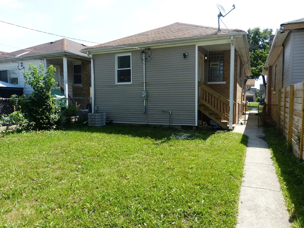 7930 South Kenwood Avenue Chicago IL 60619