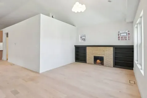 7930 South Kenwood Avenue Chicago IL 60619