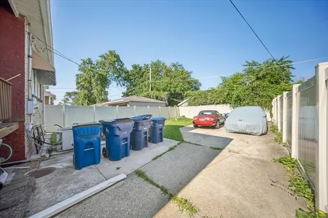 1637 South 10th Avenue Maywood IL 60153