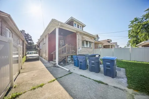 1637 South 10th Avenue Maywood IL 60153