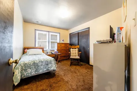 5728 South Parkside Avenue Chicago IL 60638