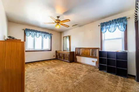5728 South Parkside Avenue Chicago IL 60638