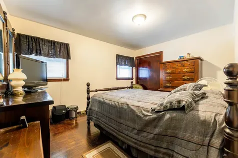 5728 South Parkside Avenue Chicago IL 60638