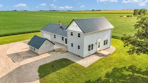 2055 County Road 2500 Road Thomasboro IL 61878
