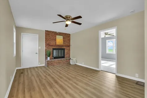 2055 County Road 2500 Road Thomasboro IL 61878
