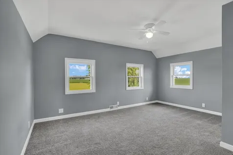 2055 County Road 2500 Road Thomasboro IL 61878