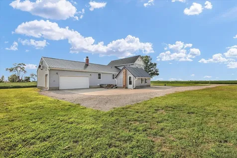 2055 County Road 2500 Road Thomasboro IL 61878