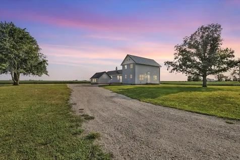 2055 County Road 2500 Road Thomasboro IL 61878
