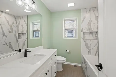 4834 North Springfield Avenue Chicago IL 60625