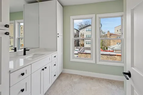 4834 North Springfield Avenue Chicago IL 60625