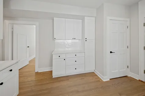 4834 North Springfield Avenue Chicago IL 60625