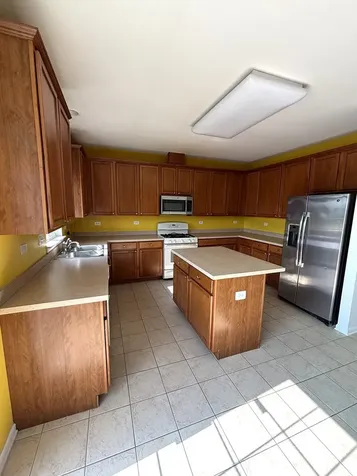 1959 Country Hills Drive Yorkville IL 60560