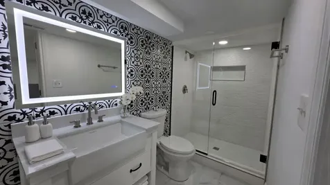 6311 North Kedvale Avenue Chicago IL 60646