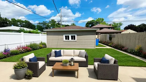6311 North Kedvale Avenue Chicago IL 60646
