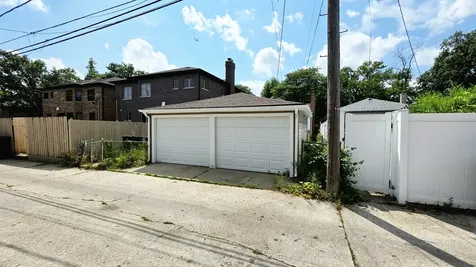 6311 North Kedvale Avenue Chicago IL 60646