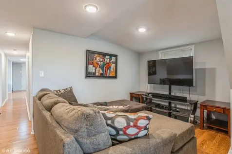 3575 North Milwaukee Avenue Chicago IL 60641