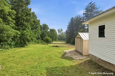 824 Washington Street Woodstock IL 60098