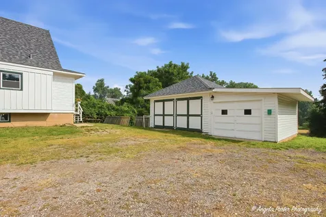 824 Washington Street Woodstock IL 60098